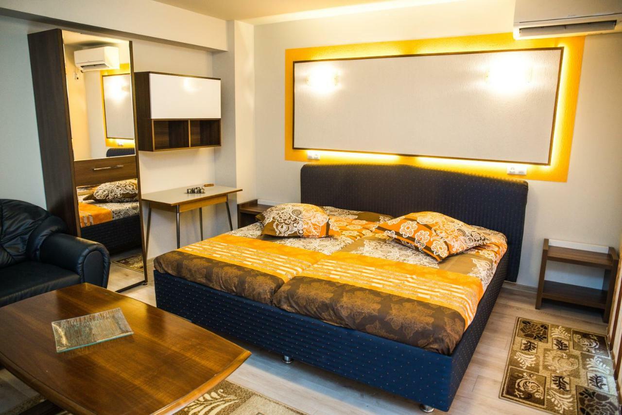 Apartament Calea Bucuresti Питещ Екстериор снимка